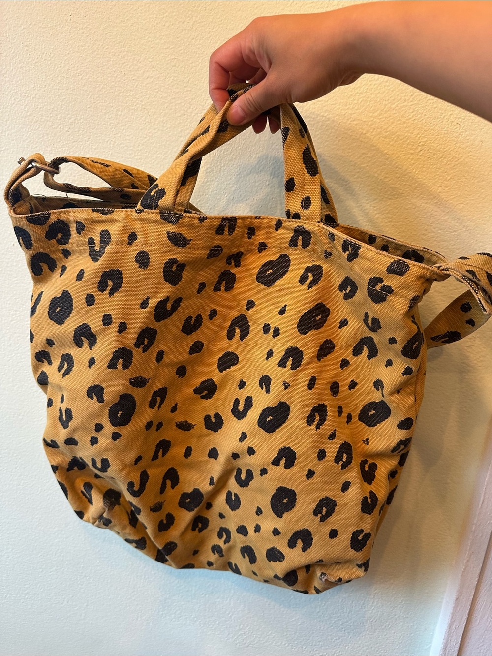Baggu Leopard Print Canvas Tote Bag in Tan and Black - Women Bags